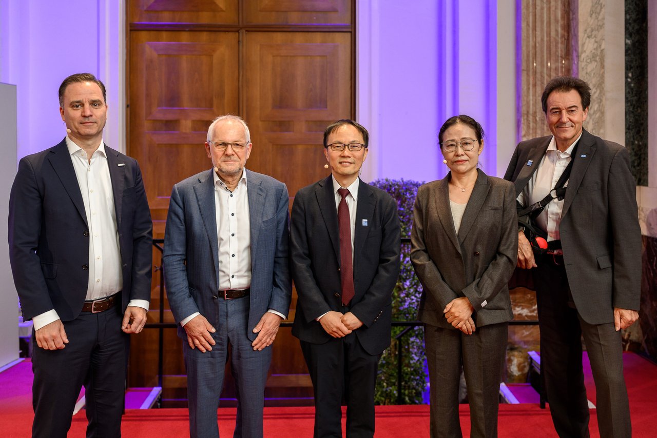 Bild 8 von 22 – Album Mediendatenbank