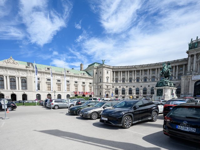 Image 5 of 22 – Gallery Mediendatenbank