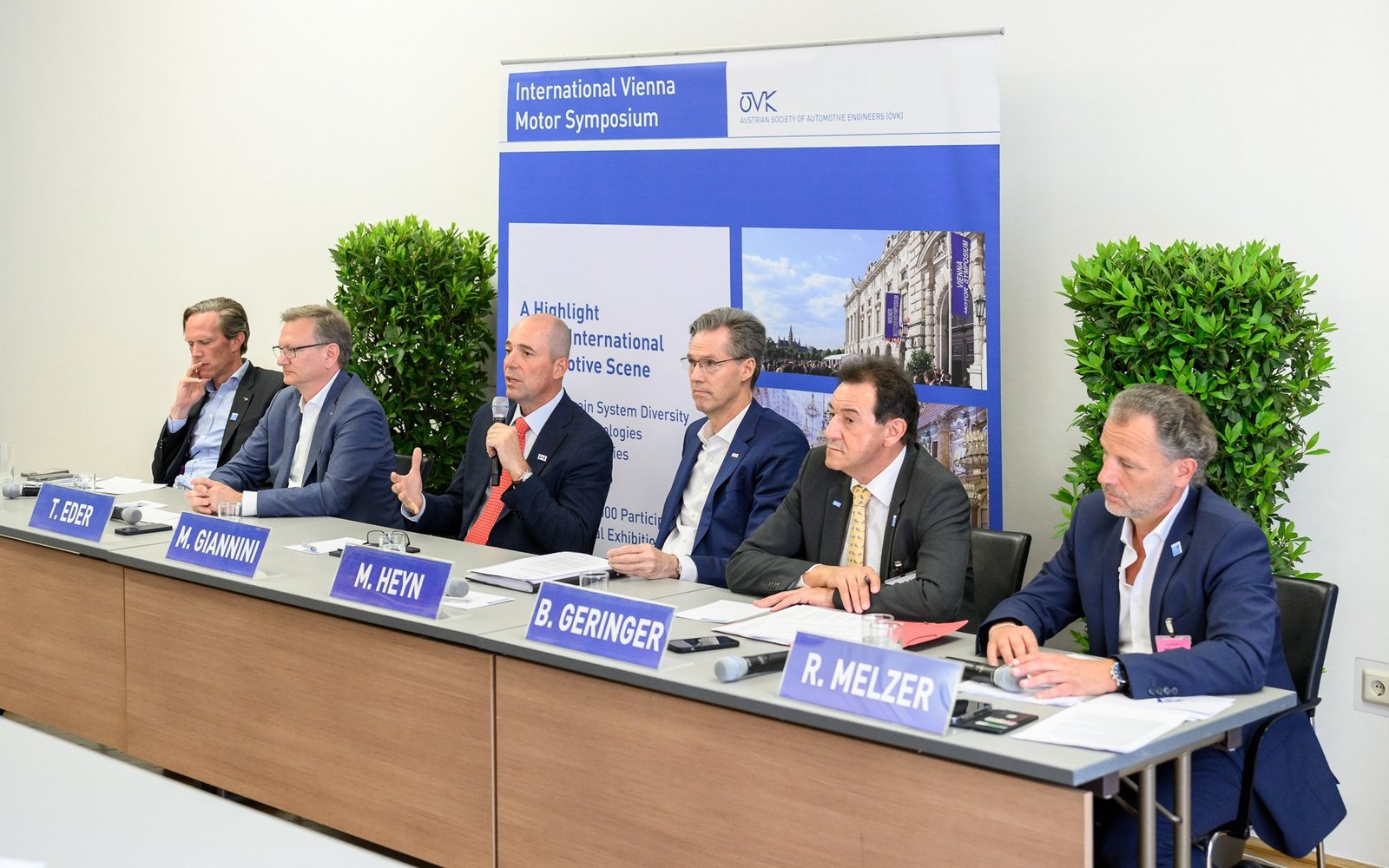 Press Conference Vienna Motor Symposium