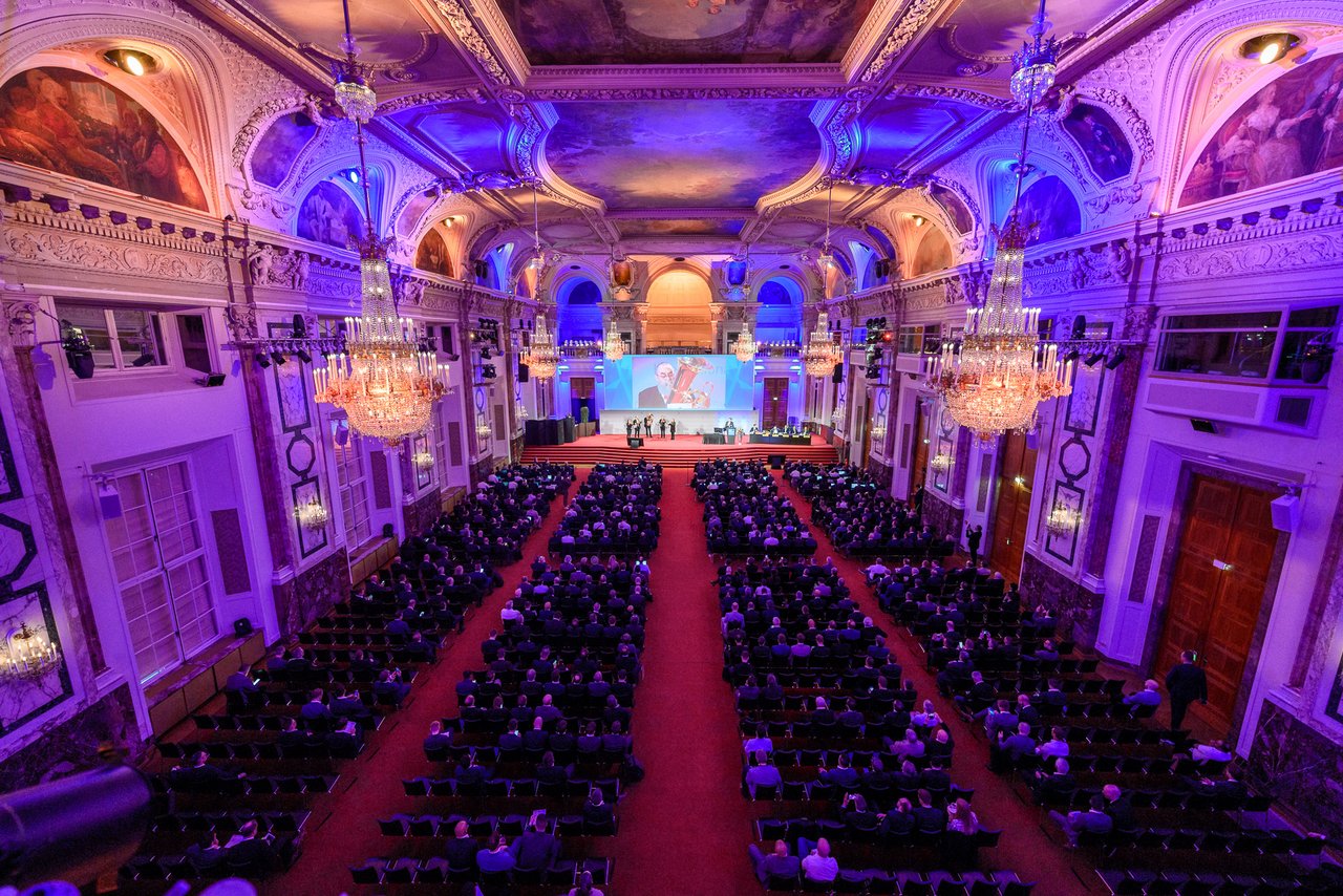 Bild 1 von 22 – Album Mediendatenbank